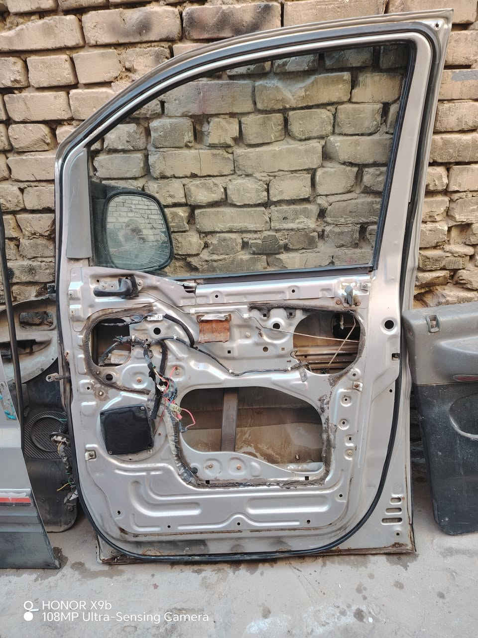 بيبان 2007 كاملات هنه والبطاين العنوان بغداد رقم ***********
