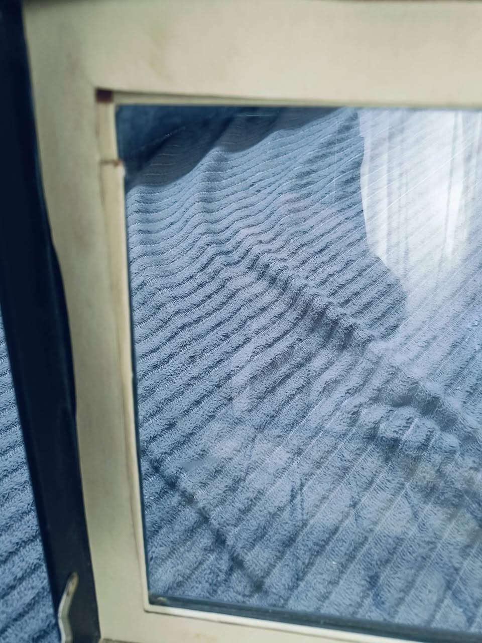 بوكس ساعات ياخذ 24 ساعة سعره 20 الف
بي اضرار مثل ما موضحها بالصور


**إذا كنت صاحب هذا الإعلان وتريد حذفه لأي سبب، رجاءا أرسل رسالة إلى الدعم الفني**