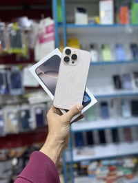 ٢٥٦ • بطارية ٩٢ • ضهر مكسور