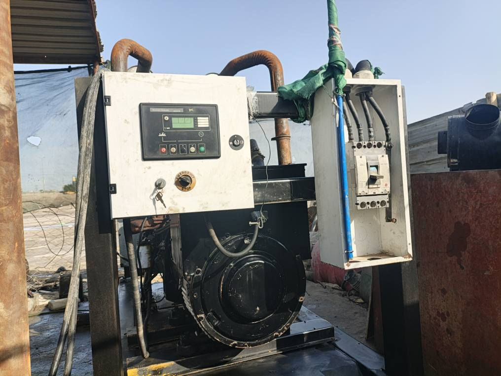 سلام عليكم شباب مولده دايو 8ستندر دبل سوبر راس توليد بلدي شاصي عالي راديتر جديد لا تنقيص ولا بخار شرط عل حمل مكان دوانيه متواجد واتساب فيس ***********
