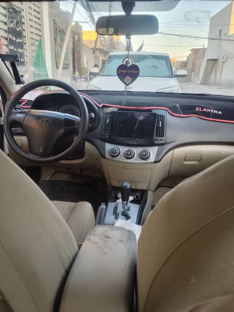 سلام عليكم النترا للبيع موديل 11رقم انكليزي ابسمي حداديه وكير ومكينه وتبريد جديده 
نجف حي العسكري مدارس *********** النجف, العراق
