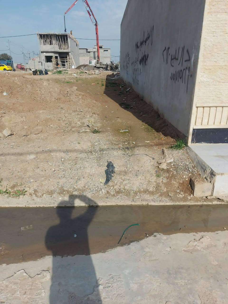 قطعة ارض للبيع حي الملايين تقطيع ابوفهد من جهة الرشيديه فرع جامع الدكتورة ساهرة الحبيطي  مساحة ١٢٠ م الواجهه ٦ العمق ٢٠ اتجاه شروق سند زراعي قرار ٢٥ خدمات كامله ماء كهرباء تبليط لمعرفة السعر الاتصال ***********1
***********
ترهم نقد وترهم اقساط
