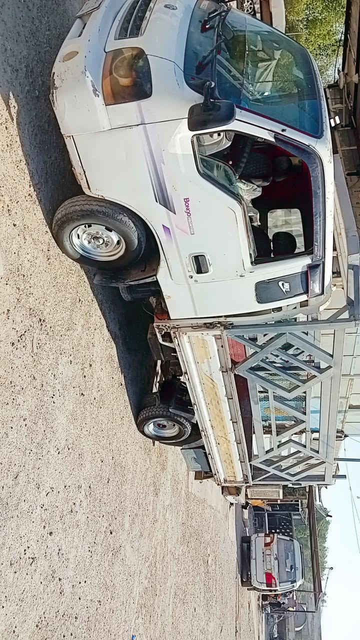 سلام عليكم شباب للبيع سيارة مكفولة مكينة وكير وكسن وشاصي ورقم شاصي  تحويل ثاني يوم بسمي  مكاني بغداد شعلة سعر ٧٢ وبية مجال قليل الرقم ***********
