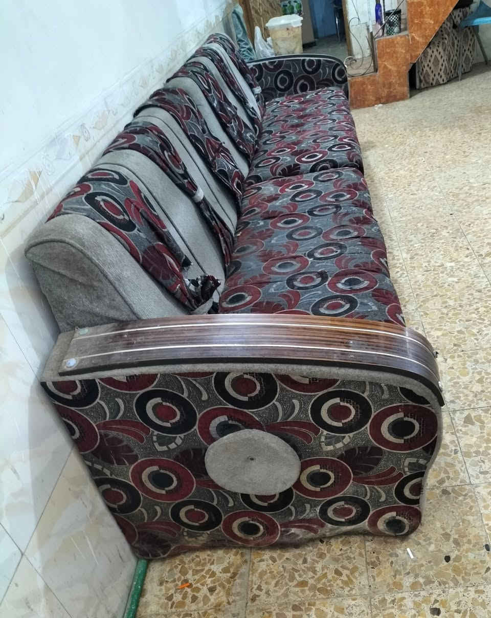 السلام عليكم تخم قنفات للبيع نضيف كما بل صوره مامصور التخم بل كامل بس جزء من عندا التخم يطلع 12 نفر السعر 250 وبي مجال قليل للطيبين الشراي خاص او الأتصال عل رقم //.  ***********
