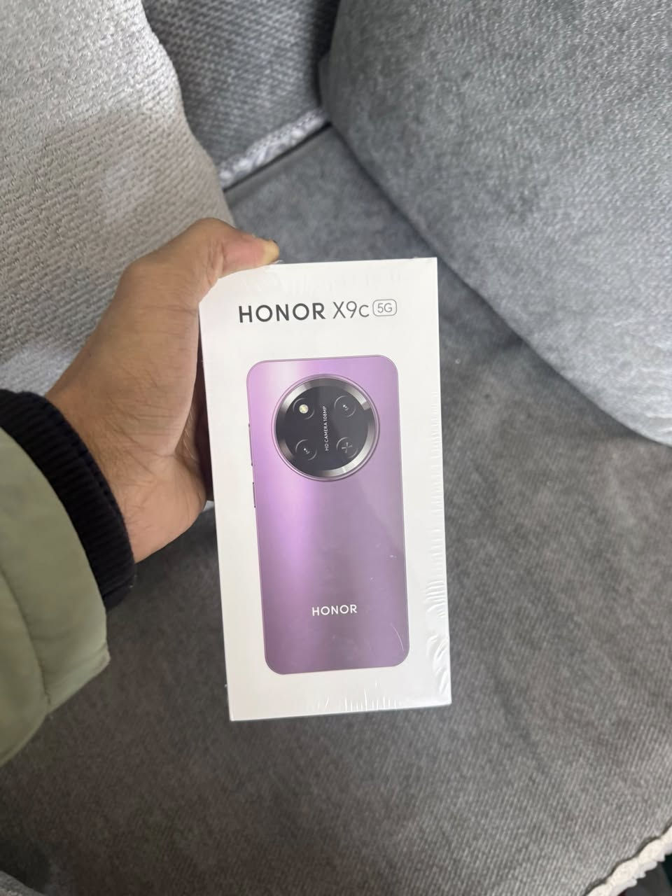 السلام عليكم هونر للبيع ذاكرا ٥١٢ عشوئيه ٢٤سي ٩. سعره كلش مناسب رقم الهاتف ***********
