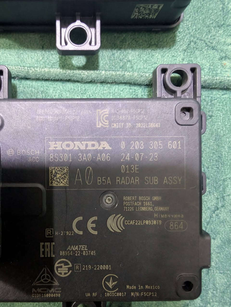 السلام عليكم 
رادارات امامي اصلي 
هوندا CR-V 
موديل 2023
السعر 250 الف
الاتصال بالرقم 
0786 552 7022
