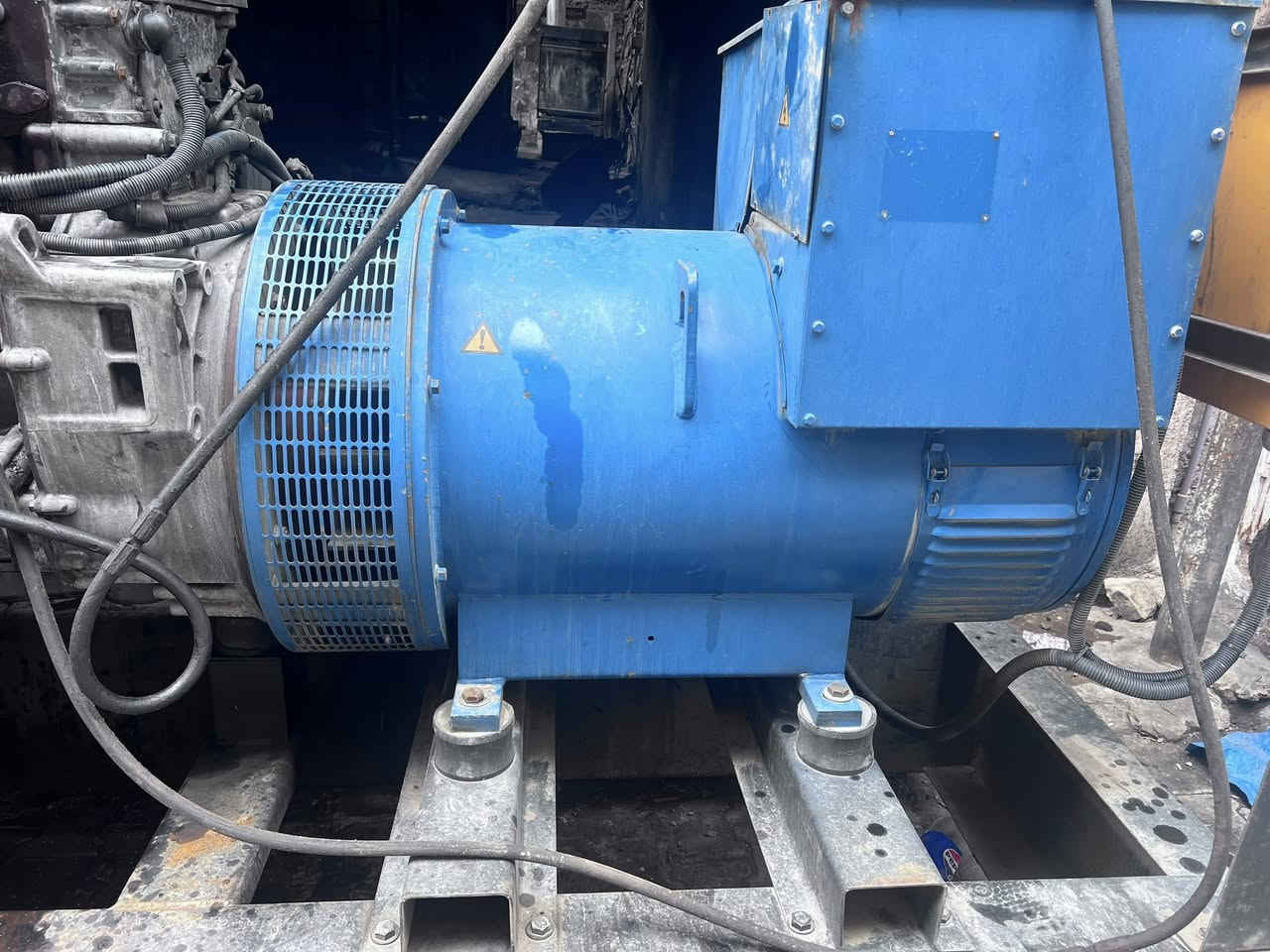 للبيع رينو فالفو اوربيه بيه بخار بدون تنقيص مامفتوحه استندر كهرباىيات جديدهتوليد ابلادي 350 كيفي ستانفورد تك بوربرن شاصي عاليراديتر 140  حجم كبير نضيفه جدا


**إذا كنت صاحب هذا الإعلان وتريد حذفه لأي سبب، رجاءا أرسل رسالة إلى الدعم الفني**