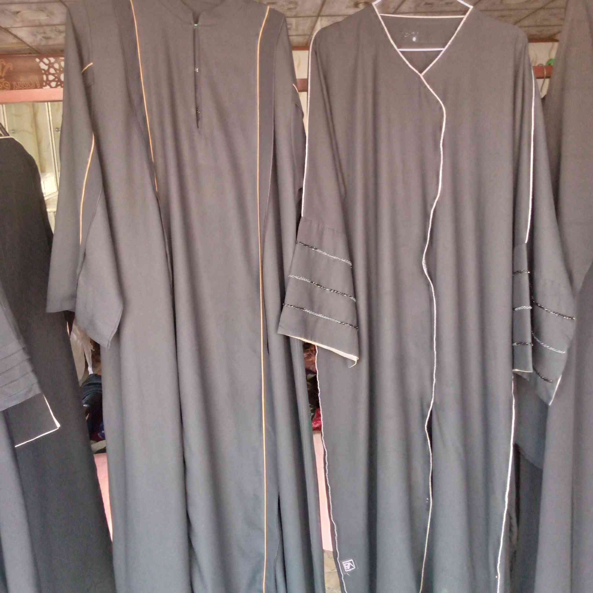 عبايات وبشت ألوان واسود خليجي نسائي بناني بإله محل أبو سعد القياره قرب فرع التربية  الشارع العام


**إذا كنت صاحب هذا الإعلان وتريد حذفه لأي سبب، رجاءا أرسل رسالة إلى الدعم الفني**