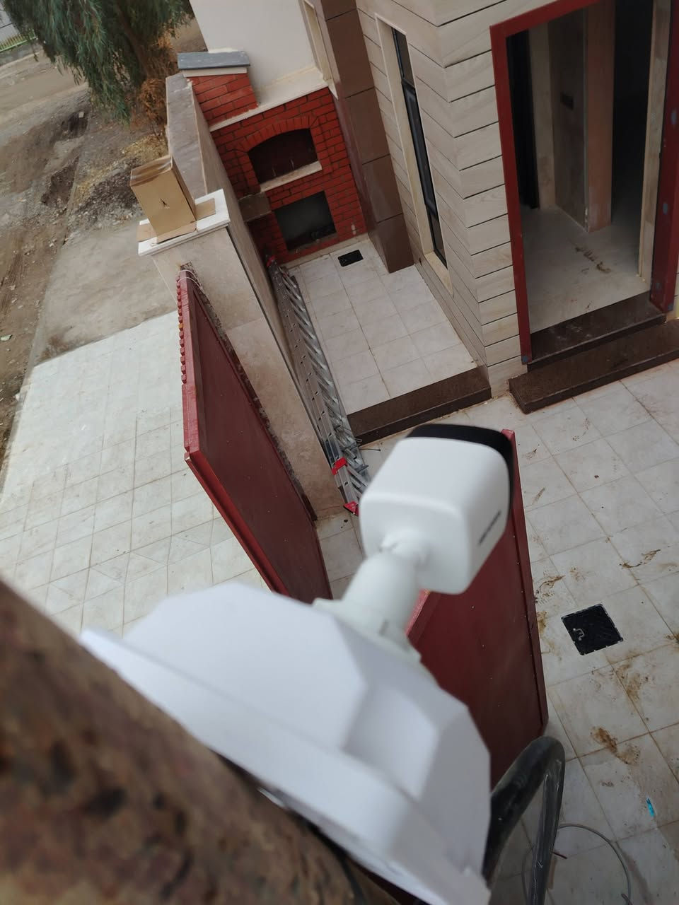 تم بحمد الله تنصيب منظومة كاميرات مراقبه لشركة هيكفجن 
حسب طلب صاحب البيت .

مكان العمل : موصل - جانب الايمن

سستم 4 كاميرات مراقبه هيكفجن بدقة 2ميكا تصوير صوره وصوت ليلي نهاري ملون + سبلتر لتقسيم الصورة  لأكثر من مكان 
------------------------------------------------
مستعدين لتنصيب جميع كاميرات المراقبة 
كافة المواقع( منازل _ محلات _ شركات )  
للاستفسار يرجى مراسلة الصفحة
أو الاتصال على الرقم التالي :
***********
***********

العمل داخل الموصل فقط 

🔔 خدمات كاميرات المراقبة – موصل

✔ سفير Hikvision – Hik-Partner Pro
✔ تركيب وبرمجة احترافية
✔ مشاهدة عن بُعد + دعم فني
✔ DVR / NVR / IP / PoE
