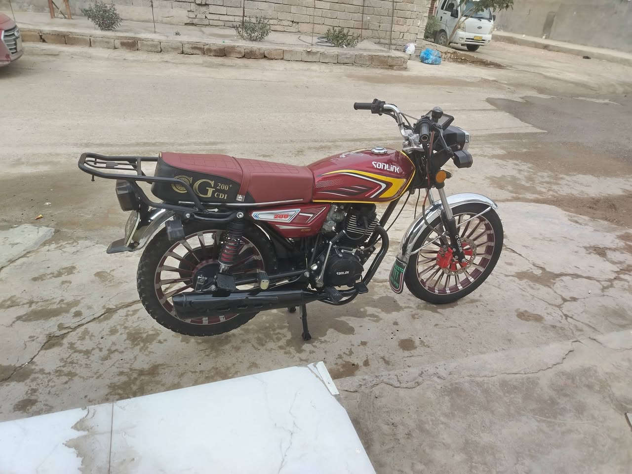 سلام عليكم دراجه مديل 25 كامله السعر 750 وبي مجال رقم الهاتف ***********  مكاني سامراء
