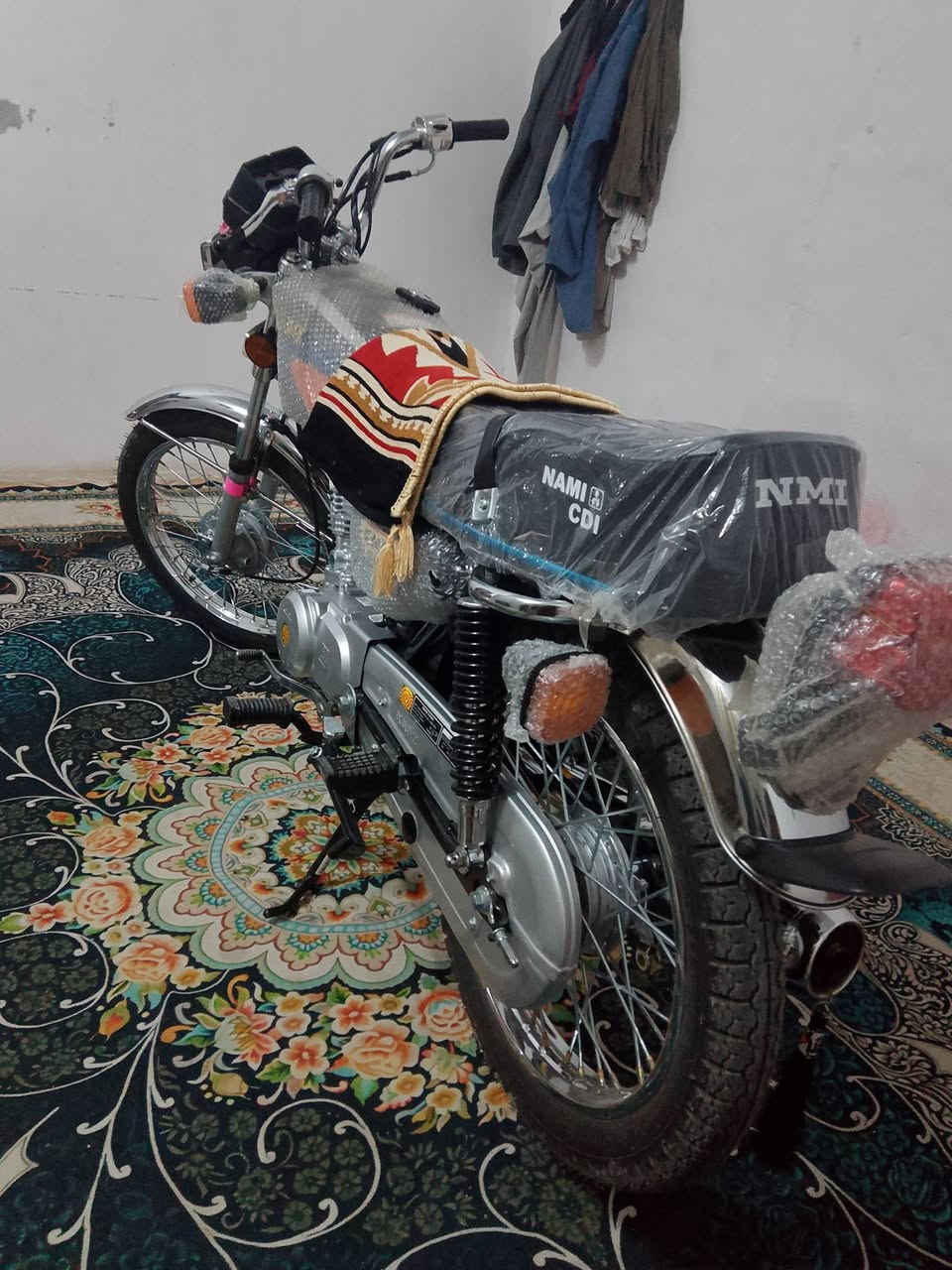 دراجه للبيع وراق سكنر سعر خاص مكاني عماره وشراي يتصل***********
