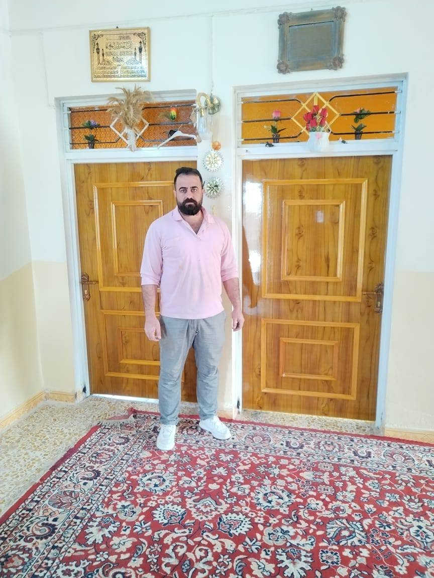 تم التركيب
ابواب خشب شغل درجة اولى 
صاج خمسة ملم 
تحشية على طول الباب 
صبغ حراري ممتاز 
اسعار مناسبة 
كيلون اوزن ثقيل 
قصد نقد سعر واحد 
العنوان العباس والنجفيةقرب جامع قباء
***********
