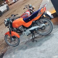 مراوس • ٢٣ • وراق
