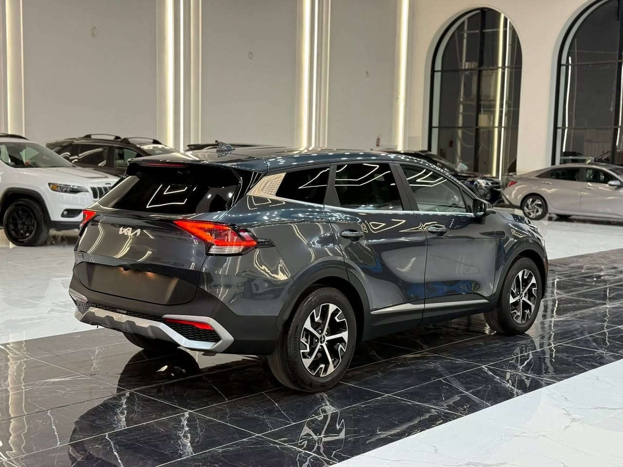 𝟐𝟎𝟐𝟒 𝐊𝐈𝐀 𝐒𝐏𝐎𝐑𝐓𝐀𝐆𝐄 𝐗

کيا سبورتج موديل : 2024

السعر : 193$

اللون : نفطي 

حجم المحرك : 2.5L (4.سلندر)

ملاحظة السيارة : فقط واحد باب صبغ 

 كافة الايرباكات سليمة 100%

المواصفات : EX

فول فول مواصفات 1/1

دةبل اكسل : 𝐀𝐖𝐃

داخل ليد بيلادي

كيج الكتروني

‏‎بصمة ابواب 

‏‎بصمة تشغيل

تشغيل عن بعد

شاشة كبير لمس

سحن وايرليس

هاند بريك بصمة

اوتو هولد : 𝐀𝐔𝐓𝐎 𝐇𝐎𝐋𝐃              

اوتو ستارات : 𝐀𝐔𝐓𝐎 𝐒𝐓𝐀𝐑𝐓

اوتو ستوب :  𝐀𝐔𝐓𝐎 𝐒𝐓𝐎𝐏

رادار امامي (تحديد مسار)

‏‎رادار جانبي (نقاط عمياء)

‏‎رادار خلفي (التحذير من الاصطدام)

‏‎حساسات امامي

‏‎حساسات جانبي 

‏‎حساسات خلفي 

نظام : 𝐄𝐂𝐎

نظام : 𝐍𝐎𝐑𝐌𝐀𝐋

نظام : 𝐒𝐏𝐎𝐑𝐓

نظام :𝐒𝐇𝐎𝐖

كشنات جلد

كشنات كهربايي

كشنات هيتر

تحكيمات استيرن

استيرن هيتر

تبريد لمس

تبريد مركزي

صندوق شفط كهربائي 

لايتات 𝐋𝐄𝐃 ليد عدسة زينون بيلادي

بكلايتات 𝐋𝐄𝐃 ليد بيلادي

ويل كروم

‏‎تفاصيل اكثر الاتصال علی ارقام التاليه  ‏

☎️ ***********

☎️ ***********

عنوان📍اربيل فرع ناقلات

معرض كاليفورنيا كارس CALIFORNIA Cara
