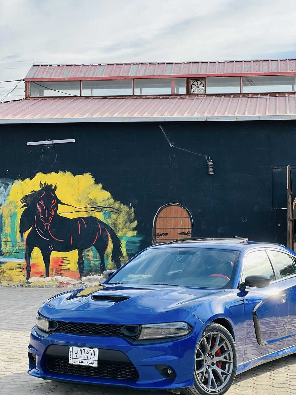 السلام عليكم جارجر 2019
‏SRT /6400 سكات باك 
فول واحد عل واحد
فتحه سقف
شاشه كبيره
رادارات
لون موميز 
كزوز صوت قنبله
مكان سياره بغداد 
جسر ديالى تقاطع نهروان 
___________________________
الاستفسار اتصل
***********
