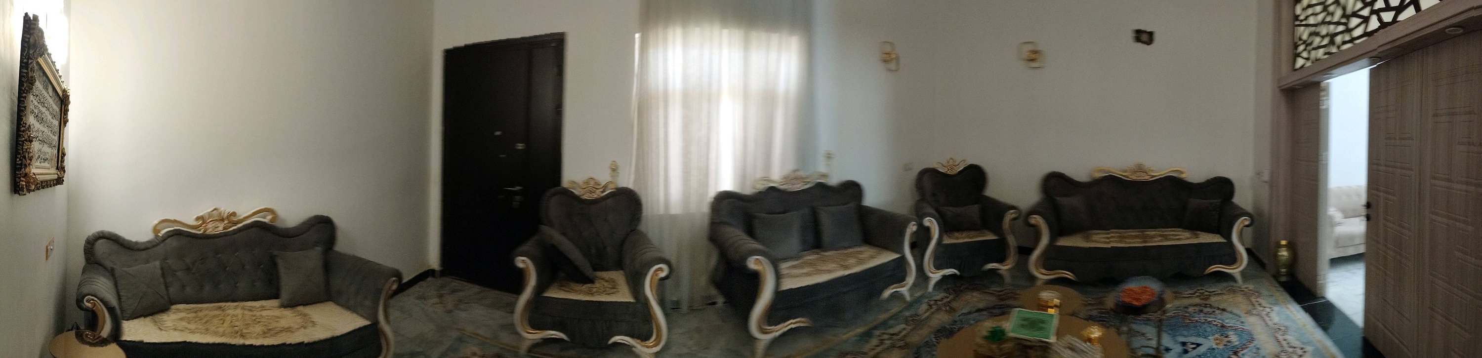 دار للبيع – كفاءات التعاون
🏡 فرصة مميزة لامتلاك دار حديثة البناء بموقع استراتيجي ومميز.
📐 المساحة: 200 متر 🏗️ سنة البناء: 2023 🧱 البناء: درجة أولى بطابوق جمهوري
🔹 طابقان 🔹 3 غرف نوم (سويتات) ▪️ الغرفة الأولى: 5.5 × 4.5 م ▪️ الغرفة الثانية: 6.20 × 4.20 م ▪️ الغرفة الثالثة: 4 × 3.5 م
🔹 صالتان ▪️ صالة: 6.20 × 4.20 م ▪️ استقبال: 6.20 × 4.20 م
🔹 مطبخ: 4 × 3.5 م 🔹 مخزن: 1.5 × 4 م 🔹 5 صحيات 🔹 نظام بوستر للمياه
🏪 محل تجاري كبير بمساحة 6 × 5 م 🚗 كراج بطول 8 أمتار
📍 الموقع: كفاءات التعاون – واجهة الحي 🌳 مقابل حديقة وشارع رئيسي عرض 40 متر
💰 السعر: 470 مليون دينار ✅ شامل قرض الإسكان المتبقي (54 مليون دينار)
📞 للاستفسار والمعاينة: *********** ***********
✨ موقع ممتاز، بناء حديث، وتشطيب درجة أولى. فرصة مناسبة للسكن أو الاستثمار. 🏡🔑