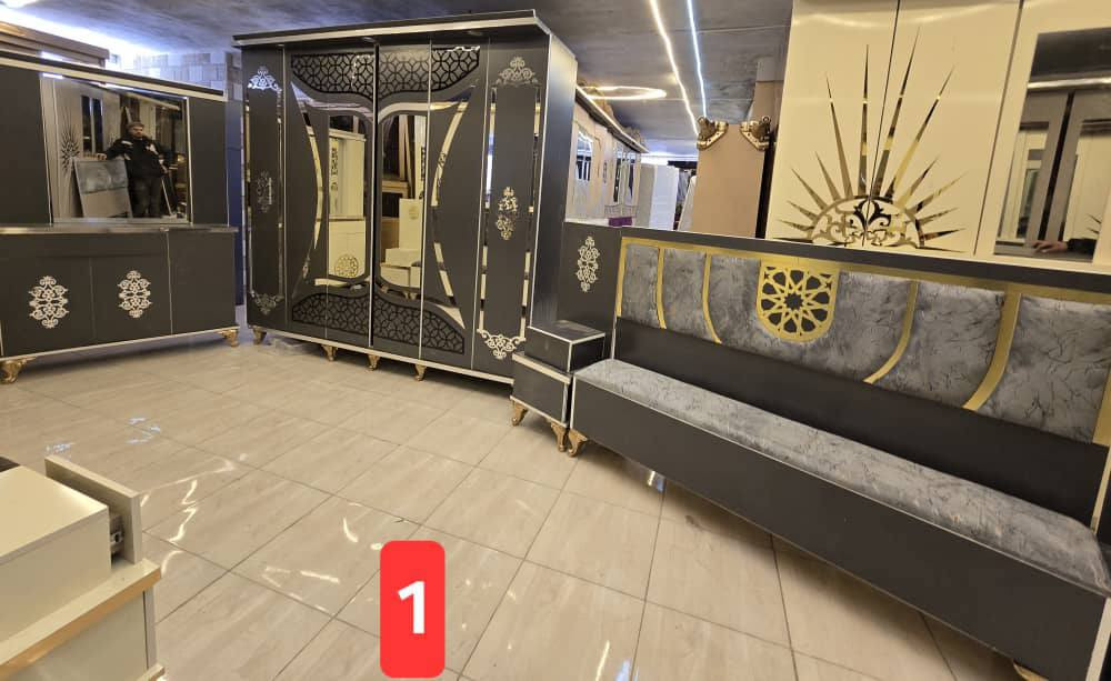 😎#تكسير الاسعاار بلش 😍لمدة ساعتين فقط 
👑ب٦ مليون و٣٠٠الف 😍 مع فرشة هددددية😍😎
🔥👈 احدث واجمل تصاميم غرف النوم خشب لمايكا 16مم بلكااامل👍🏼
📲للاستعلااام
الغرفة مؤلفة من..
1️⃣#خزانة 6 ابواب فتح220 _220 مع أضائة😍
2️⃣ #تخت مجوز صندوق،160×200
 3️⃣#بيرو مراي 4دروج+بابين
4️⃣ #كمديناات عدد 2 مع تاج

 5️⃣شازلونة لتخت بأحدث تصميم صندوق
6️⃣الغرفة نوم خشب  #ميلامين سماكة 16 بالكامل
🚛يوجد توصيل وتركيب
🌹🌹🌹🌹


**إذا كنت صاحب هذا الإعلان وتريد حذفه لأي سبب، رجاءا أرسل رسالة إلى الدعم الفني**