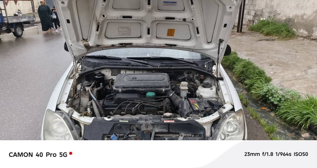 السلام عليكم سيارة طيبه للبيع ٢٠١٢ضررها جاملغ ورة شبرين معجون وصبغ جاملغ الكدام معدل عل بارد فقط هذا محرك كير شرط سيارة بلادية كابون بانزين تحويل فقط   رقم الهاتف  ***********
