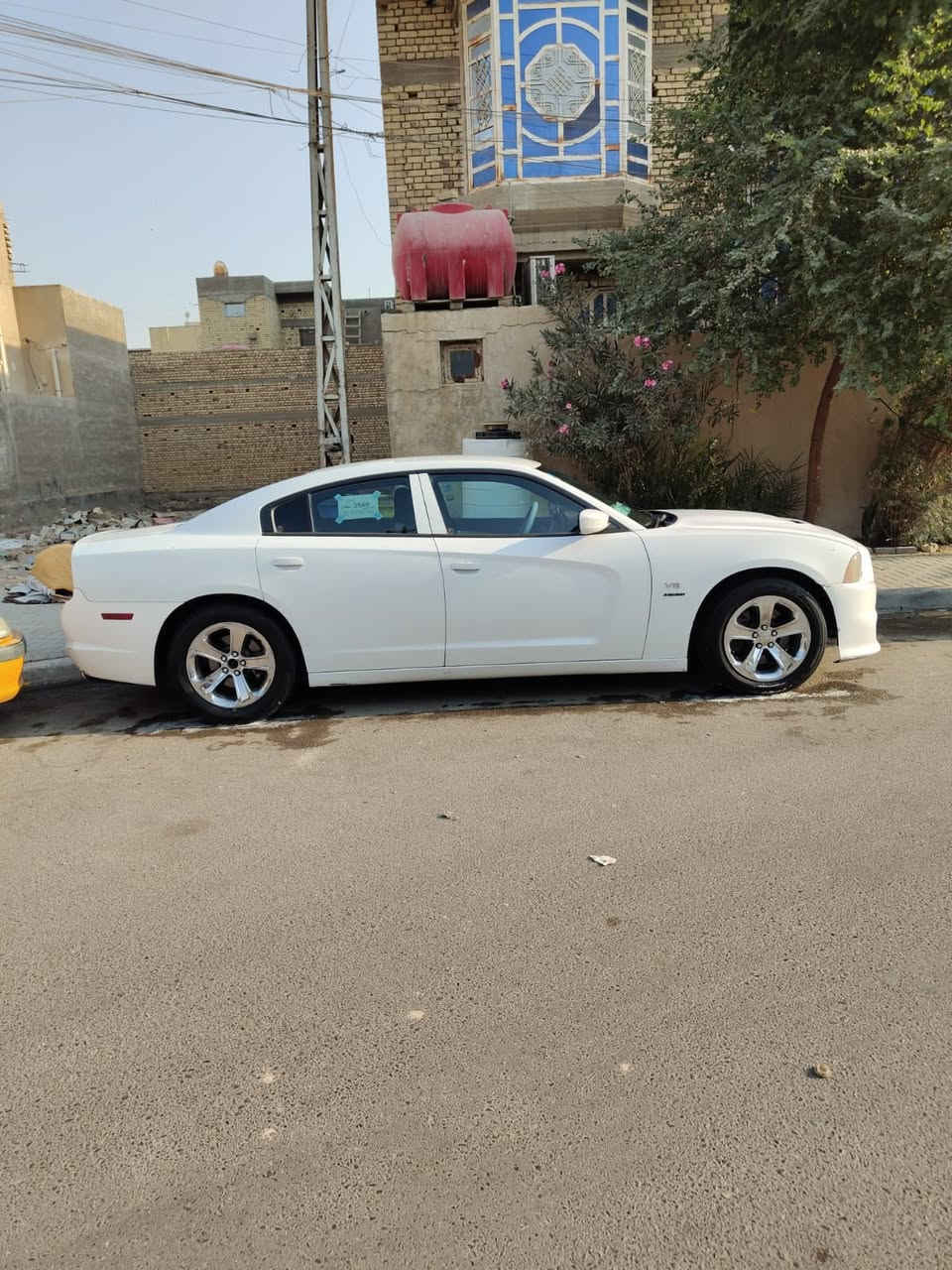 جارجر
كفاله عامه من كلشي 
لا كصه ولا ضربه
موديل 2014 اصل 
سيارها فول الخير ماعده الفتحه 
كيركفاله 
مكينه هيمي كفاله صرفيته تخبل
تخم تاير جديد
ويل اكروم جديد
رقم دولي ربيل متومه عله اخته محتركه سنويه جديده طبق اصل عله القط وعله كلشي
نضافت كشرها 90 بلميه
سيارها ماشيه شي قليل جانت مضمومه 
لايت زنون
المكان البصره الزبير
***********
السعر 60 
هاي الموصفات ماتلكه كفاله عامه 60 لو تفتر العراق كله
*********** واتساب فقط
