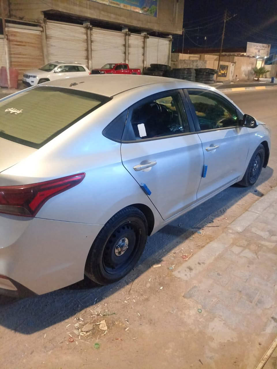 اكسنت 2019 بيها ضربه خفيفه مدكر الكدام  السنويه 31  السيارة جاهزة من كلشي  تحويل ثاني يوم السعر 92  وراوس حسب القناعة اخوان اني مكلف بالنشر خابر الرقم وتساب وتفاهم ويا *********** العنوان البصرة

