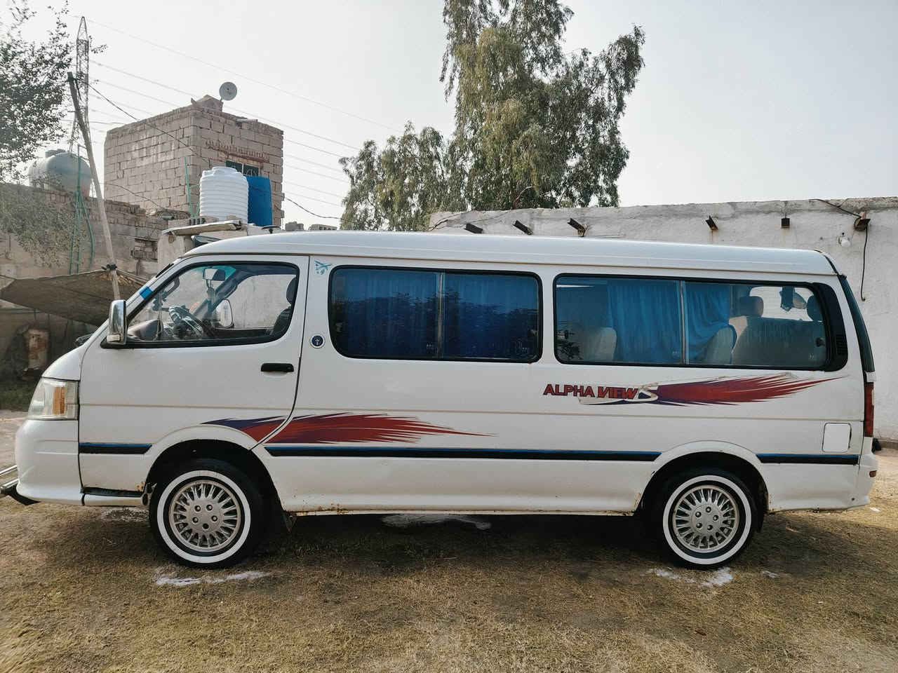 السلام عليكم سياره فاتون مديل 2014 مداور ثاني يوم السعر 80وبيها مجال حك الجيه مكاني طريق كربلاء نجف. للتصال ***********
