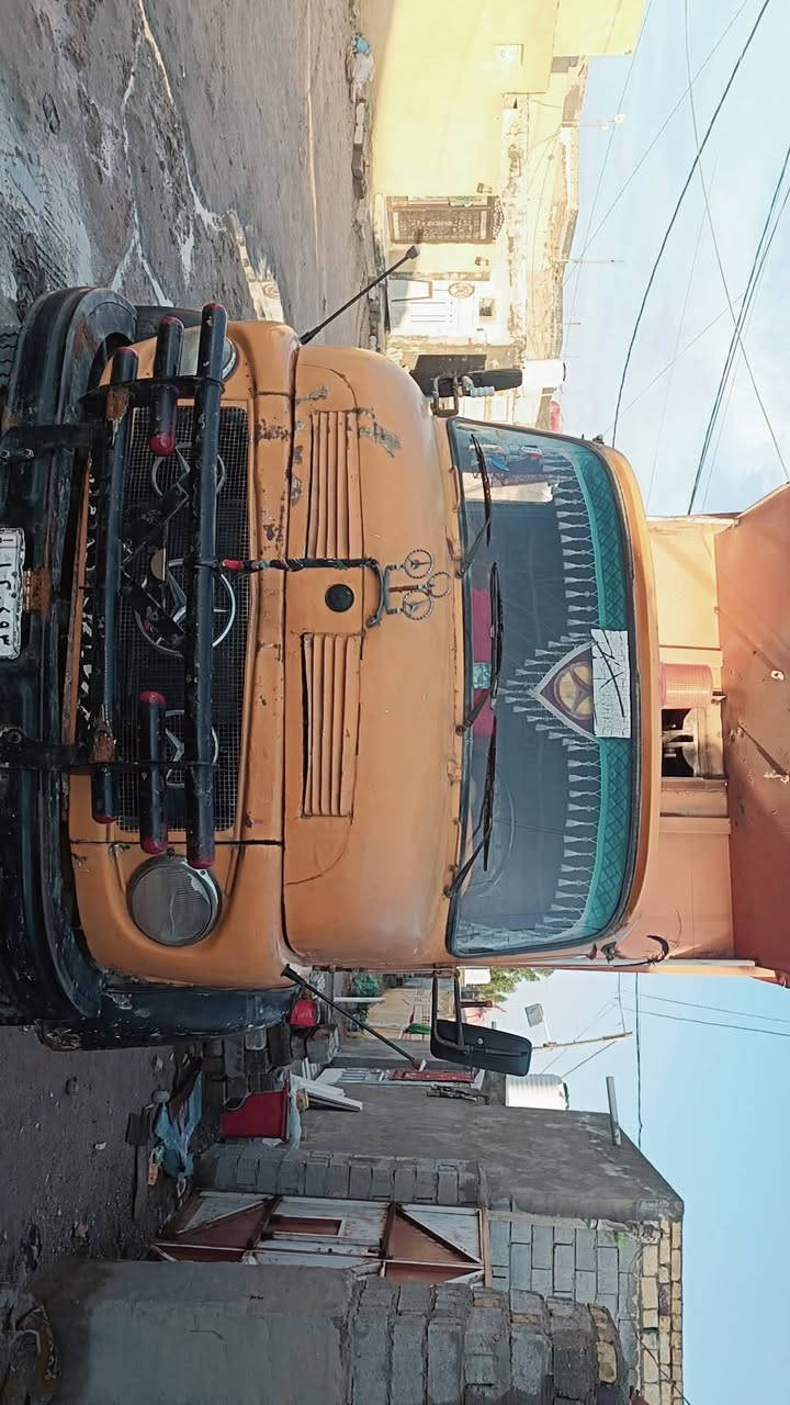 سلام عليكم لبيع ابردين مديل 82 رقم نجف تحويل مباشر مكينه كير اكسن مكفولات شاصي مكفول. قماره شوف العين  تصال على رقم  ***********
