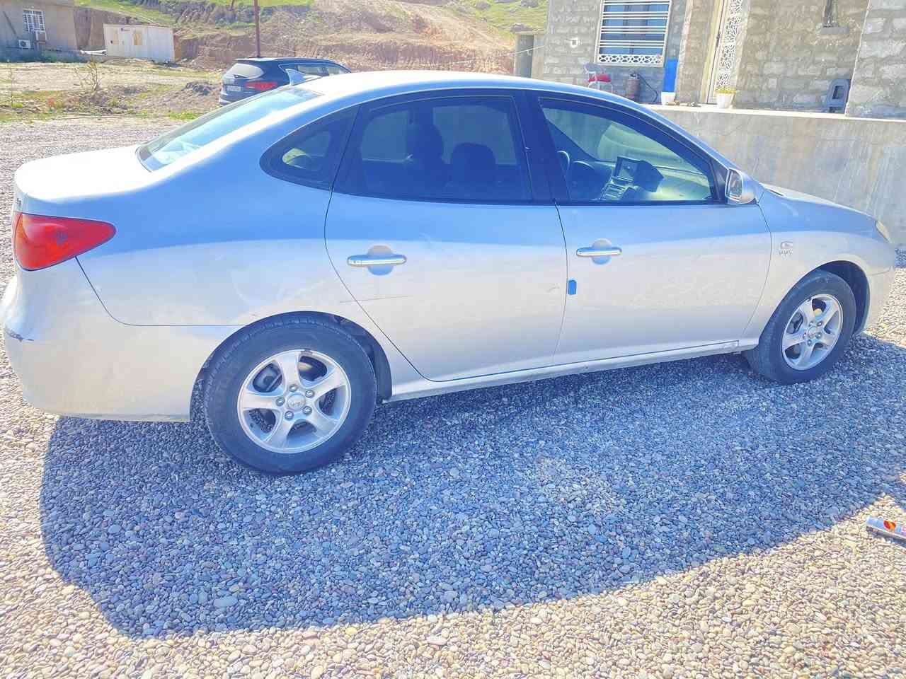 افانتي موديل ٩ سياره حلوه وكلهه بل شرط السعر ٤٢ وبيهه مجال ***********
