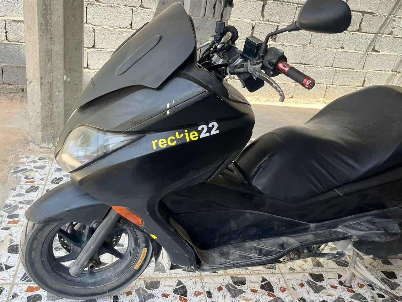 فووزه للبيع 0/10 شغاله ما بيه اي نقص
كلشي شغال سعره مليون وربع وبيه مجال المكان بابل سده الهنديه اتصال ***********
