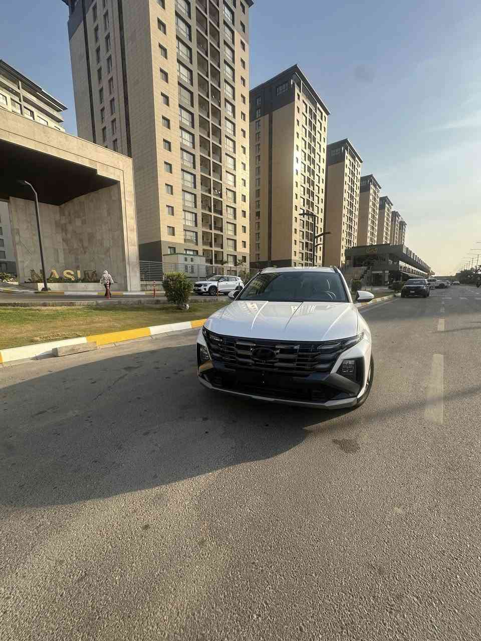 السلام عليكم
توسان 2025 
فول موصفات عدا الفتحه
بدون صبغ 
وارد امريكي 
فحص مؤقت

سعر 195 وبيها مجال مستعجل على البيع لغرض السفر

*********** الشراي يتصل
