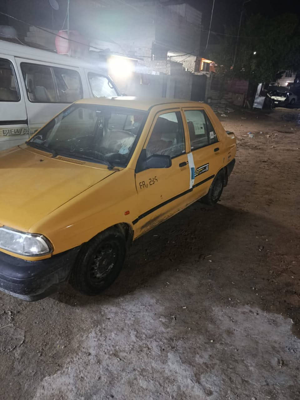 ‏السلام عليكم 
‏سايبا موديل 2015 كير مكينه خير من الله 
‏بيها شاصي واحد بي فطر ممعمره رقم انكليزي باسمي هزه جديده
‏ السعر 33 وبي مجال للطيبين
‏ مكان السياره بغداد الغزاليه شارع المركز
‏للتواصل 
‏‪***********‬
