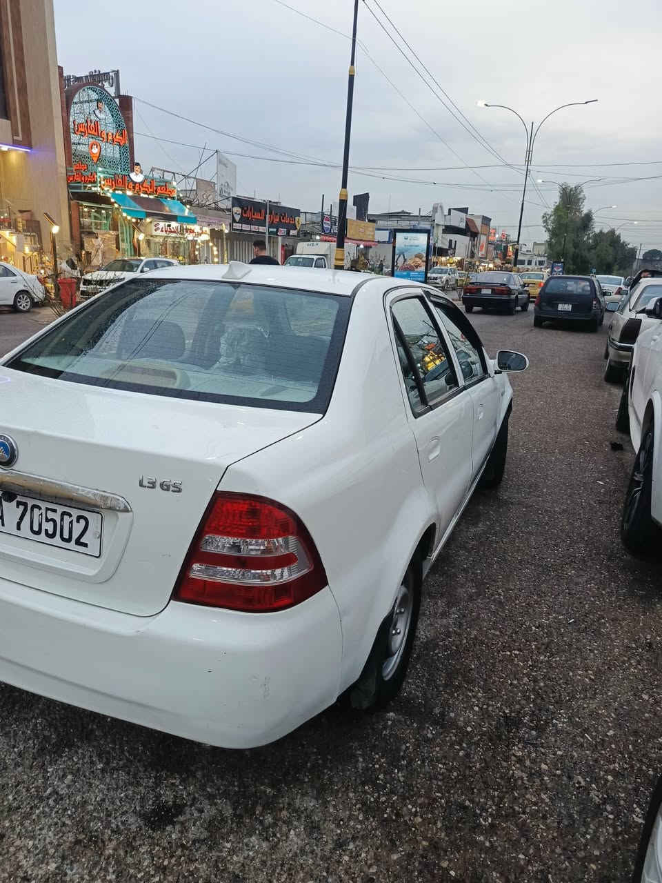 السلام عليكم
سي كي 2013 رقم نينوى انكليزي كابون بانزين  قصه جديده 
محرك كير شرط طخم امام وخلف شرط باتري و تايرات جديد 
السياره جاهزه ونضيفه حييل 
السعر  54 وبيها مجال بسيط 
***********
***********
