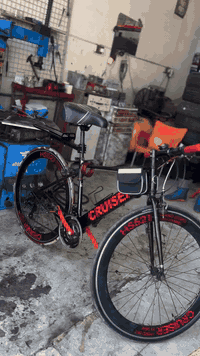 سلام عليكم بايسكل CRUISEK_ للبيع كلشي مابي نضيف تايرات جدد التاير العريض شادله عكربين 7 نمر او امامي 3 نمر / المكان بغداد باب المعظم / *********** فقط واتساب
