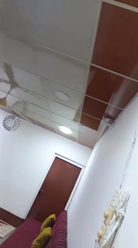 السلام عليكم 
بسم الله وعلى بركة الله 
بيت زراعي للبيع الحويجة حي السلام ( العيثات) شارع الوسط 
مساحته 250 متر مربع 
الاتجاه مطلاع شمس كما هو موضح في الصور ومقطع الفديو للربعة فقط 
يتكون من ربعة وهول ومطبخ وغرفتين نوم  يتوفر فيه خدمات كاملة ماء وكهرباء وخط المولد قريب 
 عليه 
السعر ورقم التلفون على الخاص ومتواجد على الفيس بوك


**إذا كنت صاحب هذا الإعلان وتريد حذفه لأي سبب، رجاءا أرسل رسالة إلى الدعم الفني**