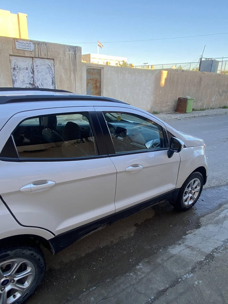 السلام عليكم .. 
للبيع فورد ايكو سبورت se موديل ٢٠٢١ 
٤ سلندر محرك حجم ٢٠٠٠ 
المواصفات : 
حساس خلفي وجانبي وكاميرا خلفية 
شاشة تدعم الكار بلي والاندرويد اوتو 
Auto hold 
قفل وفتح الباب لمس
تحكم ستيرن 
دفع رباعي 
تدفئة كشنات 
لدات على قفل الابواب الامامية وبالاسفل 
الحادث كما موضح في الصورة الجاملغ الامامي اليمين والايرباك طاك وراجع شركة.
ماشية ٧٢ الف 
السعر : ١٢٤$ وبيها مجال
رقم اربيل السنوية بأسمي


**إذا كنت صاحب هذا الإعلان وتريد حذفه لأي سبب، رجاءا أرسل رسالة إلى الدعم الفني**