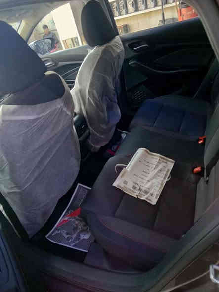 سلام عليكم ورحمه الله وبركاته 
اخواني الاعزاء للبيع MG gt استيراد الخليج 
موديل 24 زيرو ماشيه 9الاف  باسمي  
سياره امانة الله تخبل محرك دوش محرك 1500تنفس طبيعي . السعر 120 للتواصل ***********
مكاني بغداد الخطيب.
