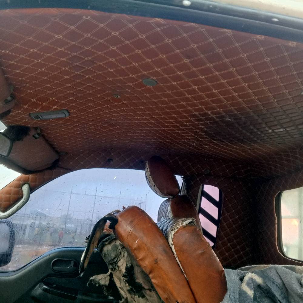 للبيع كيا بيك آب بحالة جيدة، تحمل متانة عالية للاستخدامات التجارية اليومية. تحتوي على هيكل واسع ومتين مثالي للنقل. السيارة نظيفة من الخارج والداخل، ومجهزة بمقاعد مريحة وسقف معزول. تشتهر بالاقتصادية في الوقود وتعتبر اختياراً ممتازاً لمن يبحث عن سيارة عمل موثوقة.