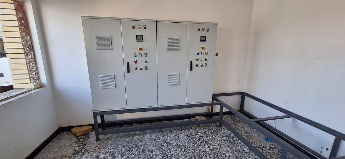 حداد متنقل كافه أعمال الحداده العامه ***********
جميع انواع اللحام
هيدروجين - ستانلس ستيل - صيني 💭

نفصل اي شي حسب الطلب ✏️

سقايف أبواب شبابيك فريمات 

اسعار مناسبه للتواصل *********** واتساب
