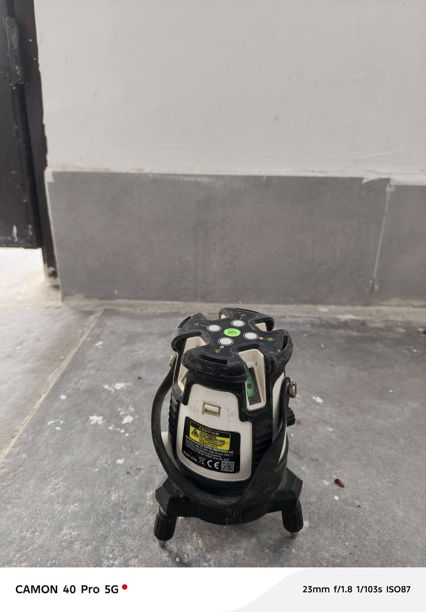 كوسره طياره ابعيها عاطله مااعرف شبيها سعر 10
ليزر سيراميك نظيف وشغال سعر 50

درينات كهربائية 2 هم عندي 

شخاطات حديد مغلون ضد الزنجار 

عدد 4 طوال 6متر وكو بيهن 3متر سعرهن 60الف 

إلي ياخذهن كلهن اله خصم 

***********بيه وتساب
