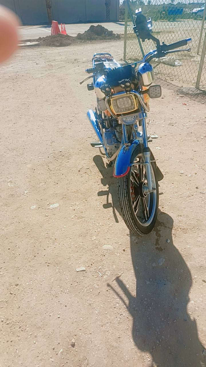 السلام عليكم دراجه للبيع موديل 2023اوراق مكفوله بعدهه شركه ما مبدل بيهه برغي أوراق موجودة السعر 600قفل ***********  متواجد خاص  للعلم الدراجه ما مفتوح ستخدام شخصي قليل المكان مشروع المسيب
