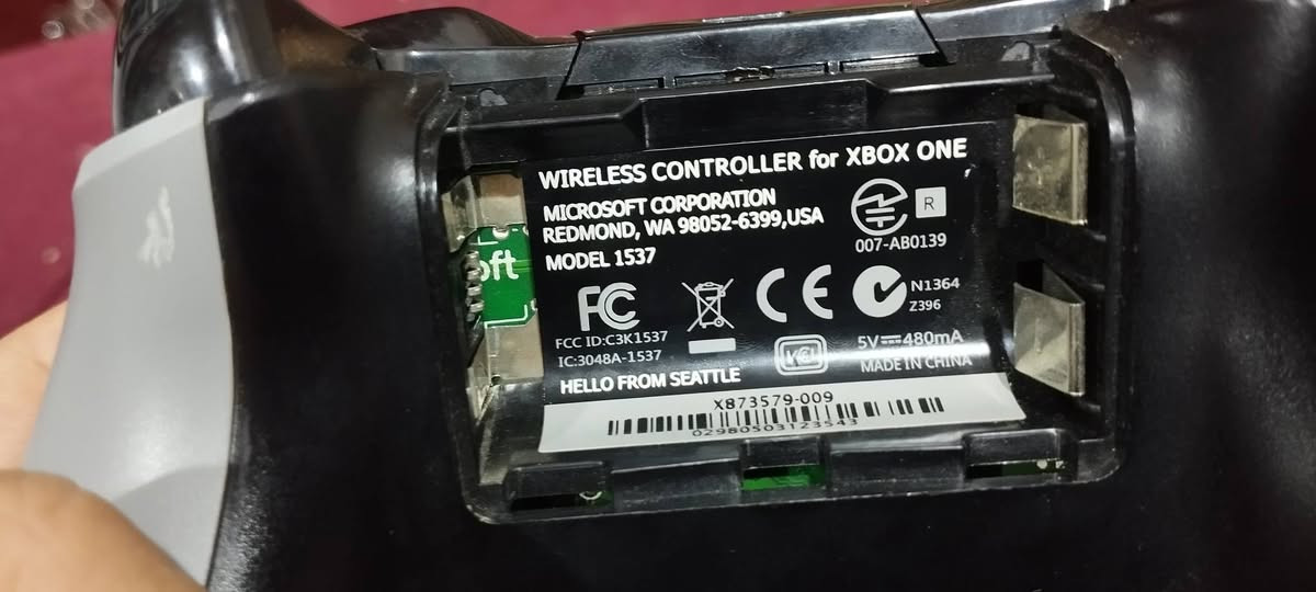 XBOX CONTROLLER 
اصليات


**إذا كنت صاحب هذا الإعلان وتريد حذفه لأي سبب، رجاءا أرسل رسالة إلى الدعم الفني**