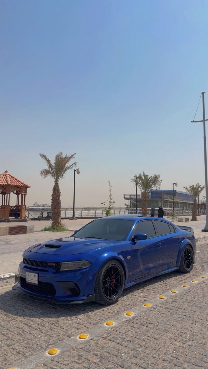 السلام عليكم.
دوج جارجر سكات باك وايد بدي اصل 2022 ماشية 50 الف رقم بغداد حرة ب اسمي 
الحادث : صبغ قطعتين مدكر + بنيد وبارد باب السكن الامامي 
المواصفات فول للاخير داخل احمر بلاد عدا الرادار الامامي  
كير مكينة كله كفالة مامفتوح  وباقي الاضافات مثل مامبينات بلصور والسيارة ع وضع البلاد  
السعر 290 وبيها مجال 
للاستفسار : ***********
