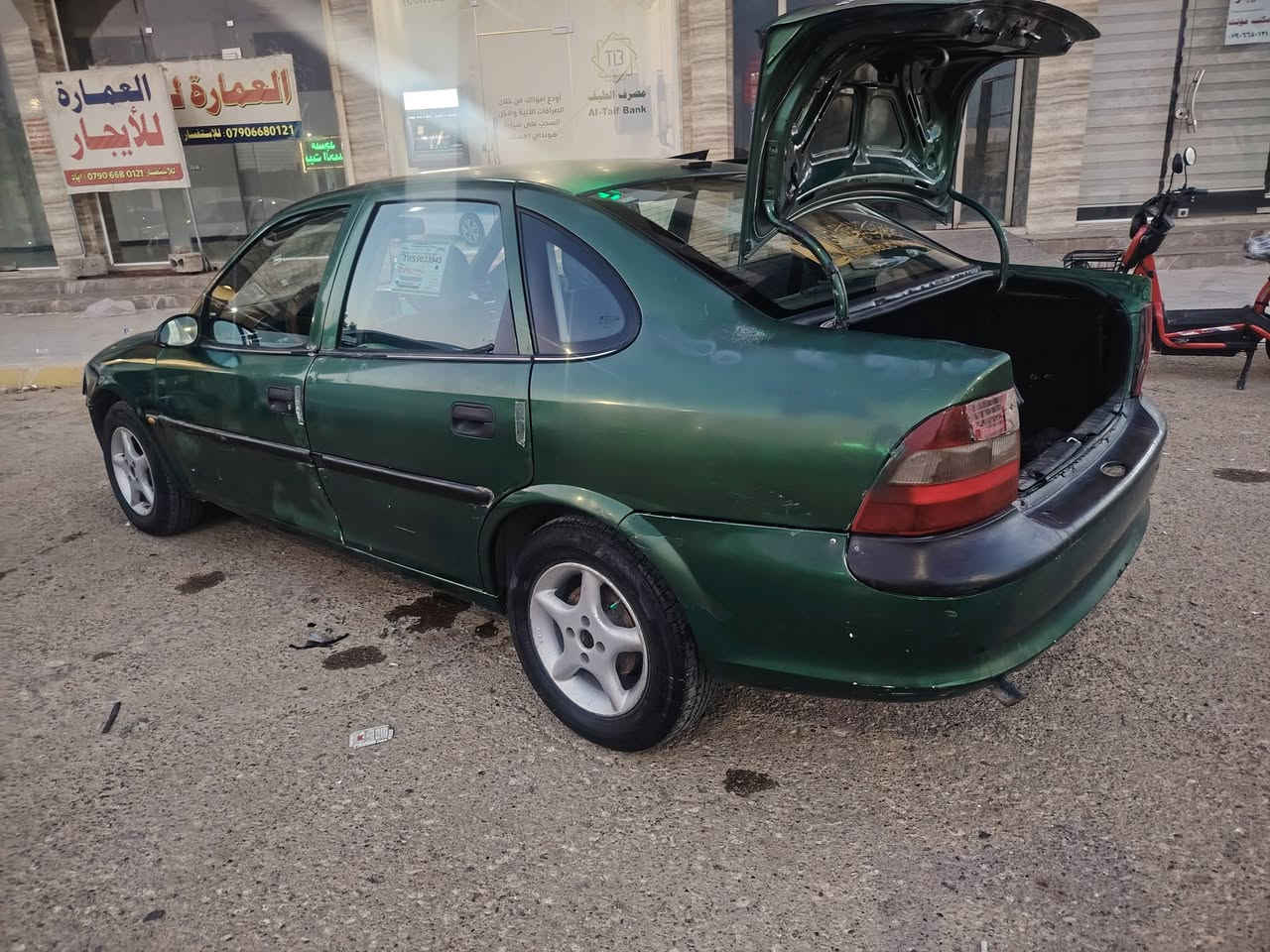 يالله سلام عليكم اوبل فكتره بزون موديل 97 بلادي صبغ بسه جاملق فقط سياره محرك 1600 كير عادي محرك جديد كير صدر كل جديد تبريد نقص راديتر رقم جديد سنويه 30 كهربائيه شغاله سعره 35 مكان لانبار هيت رقم الهاتف ***********
