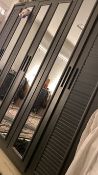 غرفه ١٥٠ تخم ١٠ مقعد  ١٥٠  اقل مابيع ااشراي اليوم يجي ياخذهن  07779469...