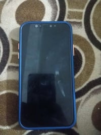 آيفون ١١ • مراوس • فرس حصان