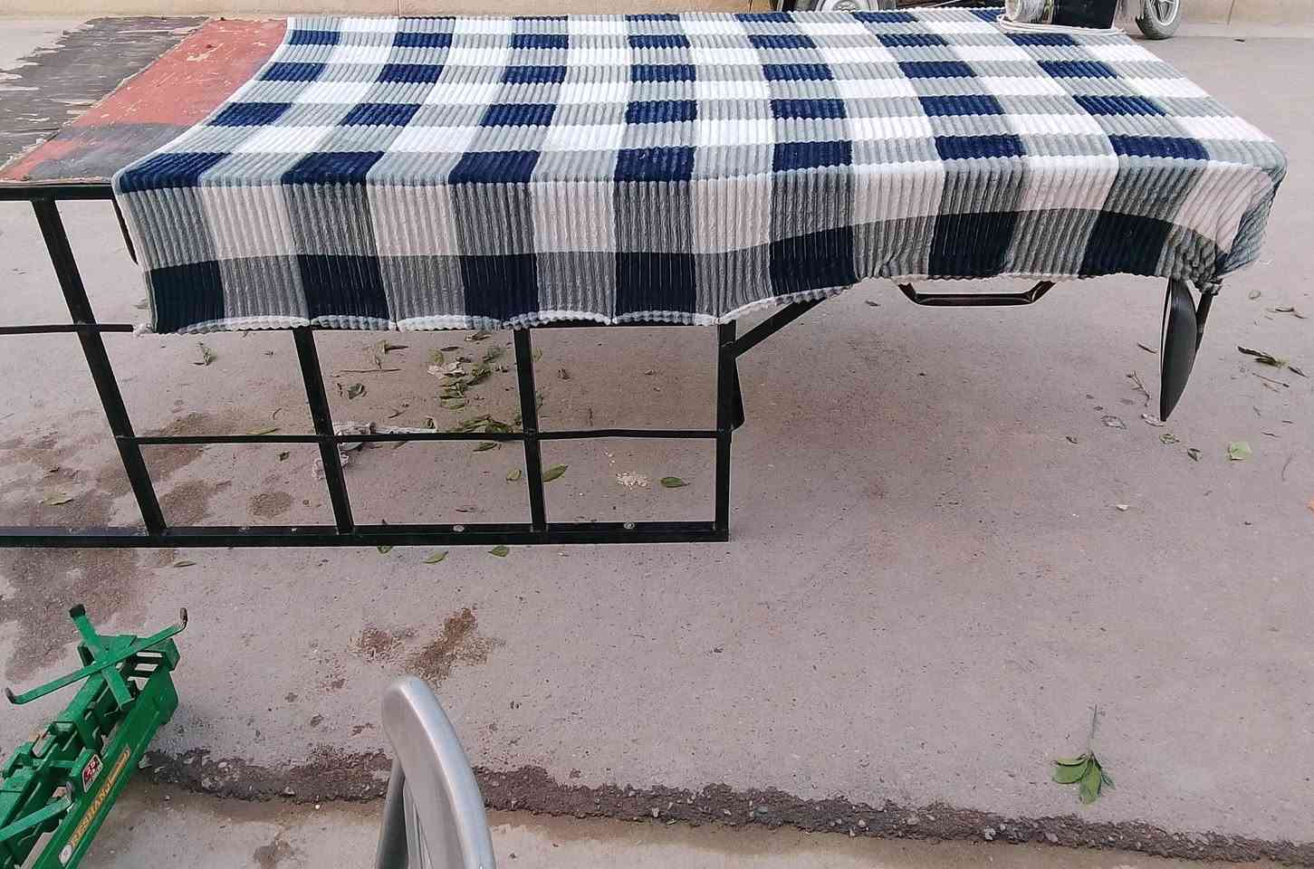 سلام عليكم
محجر للبيع 
بلاويدة +المرايات + سماعه 
السعر 180
مكاني بغداد الحسينية مال الراشدية 
الاستفسار ***********
