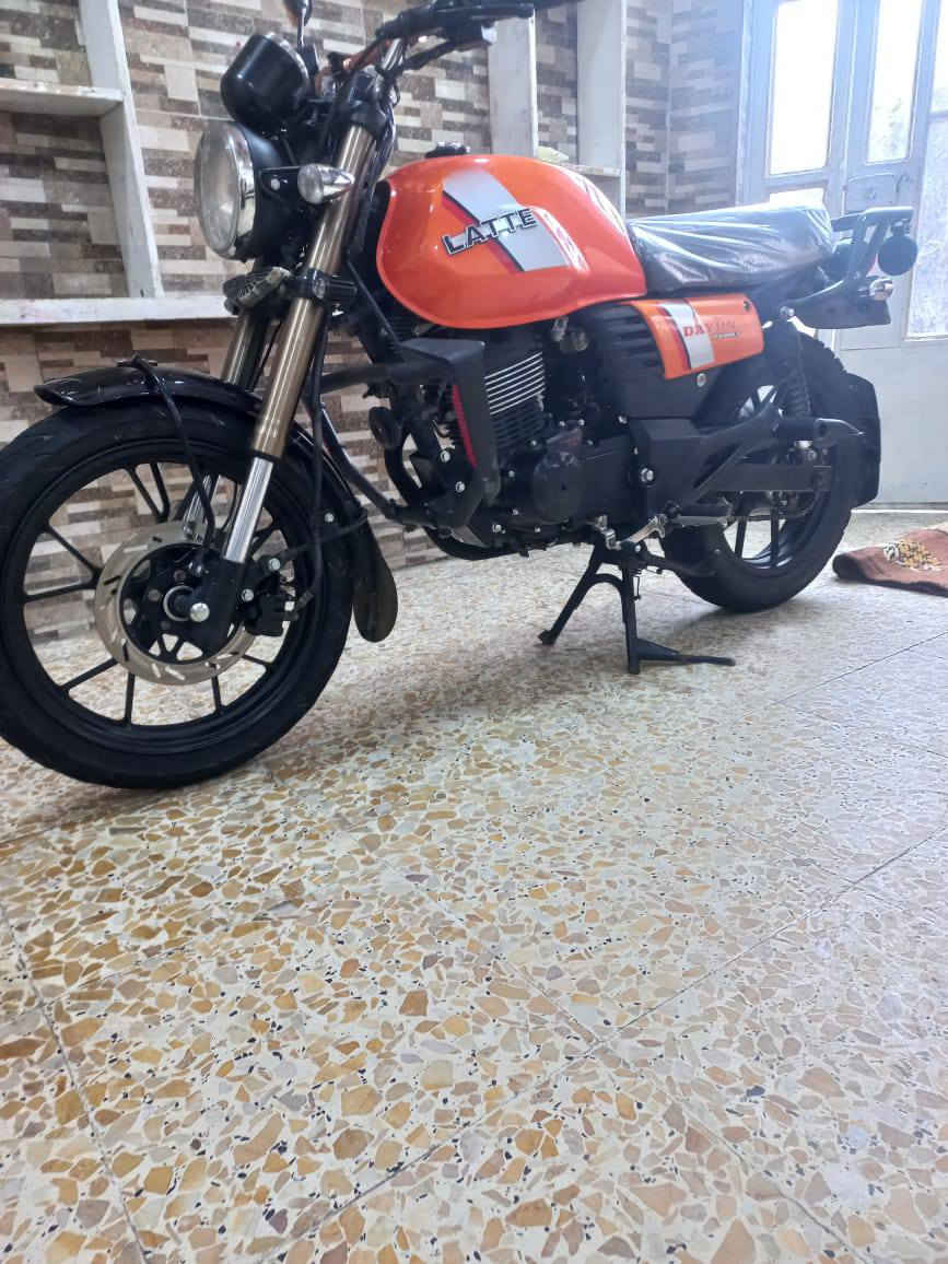 السلام عليكم شباب  دايوان لاتي
رقم بغداد انكليزي باسمي شرط تحويل ثاني يوم هزه جديده  مديل ٢٣ مكفوله كفاله عامه مكينه ٢٠٠ سي سي برغي مامفتوح بيها بصمتين تشغيل عن بعد منضومه زنون. دراجه الف ماتصرف عليهه   مكاني بغداد الشعله

*********** هاذه رقمي
