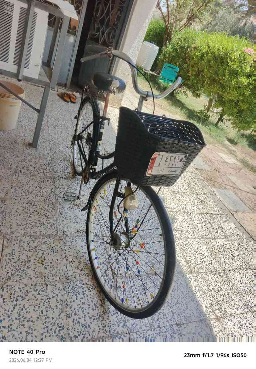 بايسكل للبيع فول نضيف وشغال ب ٦٠وبي مجال رقمي ***********
