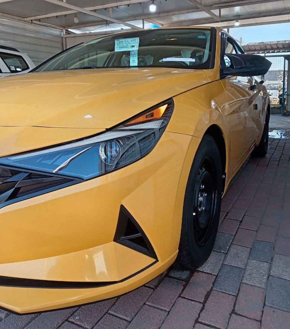 للبيع  النترة موديل 2021  رقم بغداد 
حادثهه بسيط كلش جاملغ خلفي صطحي بدون اي دواخل  حوض بجم كبس مكفولات برغي ماا مفتر بيهه سياره جديده بشكل ماشيه 79 الف سياره 
 كير ومحرك مكفولات وبرغي ماا مفتر بيهه 
المواصفات 

 صندوق بصمة

شاشة دشبول دجتال وشاشة اكبر حجم
تحكمات كامل مواصفات

حساسات امامية خلفية وجانبية

رادرات قيادة ذاتية تحديد مسار 

درايف مود اوتو هولد 

مكان لسيارة بغداد الحبيبه رقم الهاتف ***********
