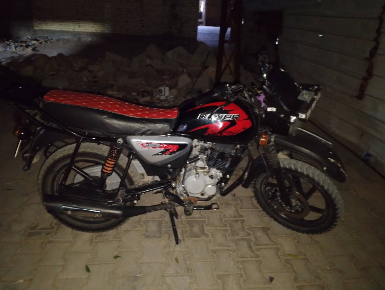 دراجه بوكسر موديل ٢٠٢٣ مكفوله كفاله عامه برغي ما مفتوح بيها رقم وسنويه بغداد تجي تفحص وشوف بعينك 
للبيع مراسله خاص 
وللعلم دراجه ما مشتغله دلفري


**إذا كنت صاحب هذا الإعلان وتريد حذفه لأي سبب، رجاءا أرسل رسالة إلى الدعم الفني**