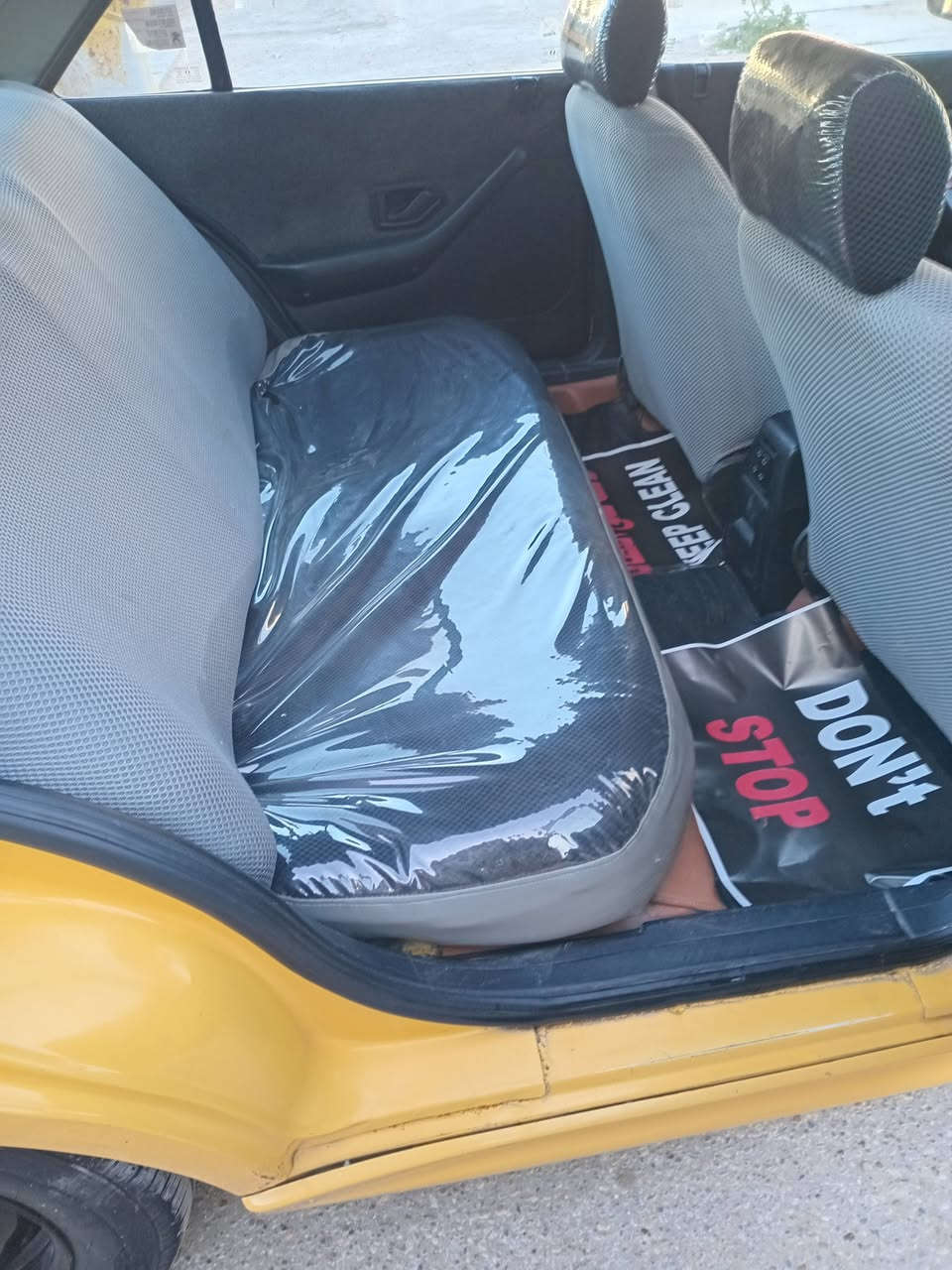 بيجو بارص ٢٠١٥ مكفولة من الدعمة والصبغ مكينة مكفولة تبريد تدفئة تخم تاير مصفرة هيئة وغرامات مكاني بغداد الشعب نهاية الفورتات السعر ٤٨ قابل للتفاوض السيارة ماشية ١٧١٠٠٠ للاتصال ***********
